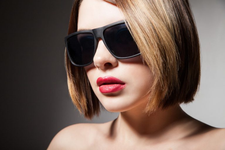 Okulary Prada dla kobiet – okulary przeciwsłoneczne