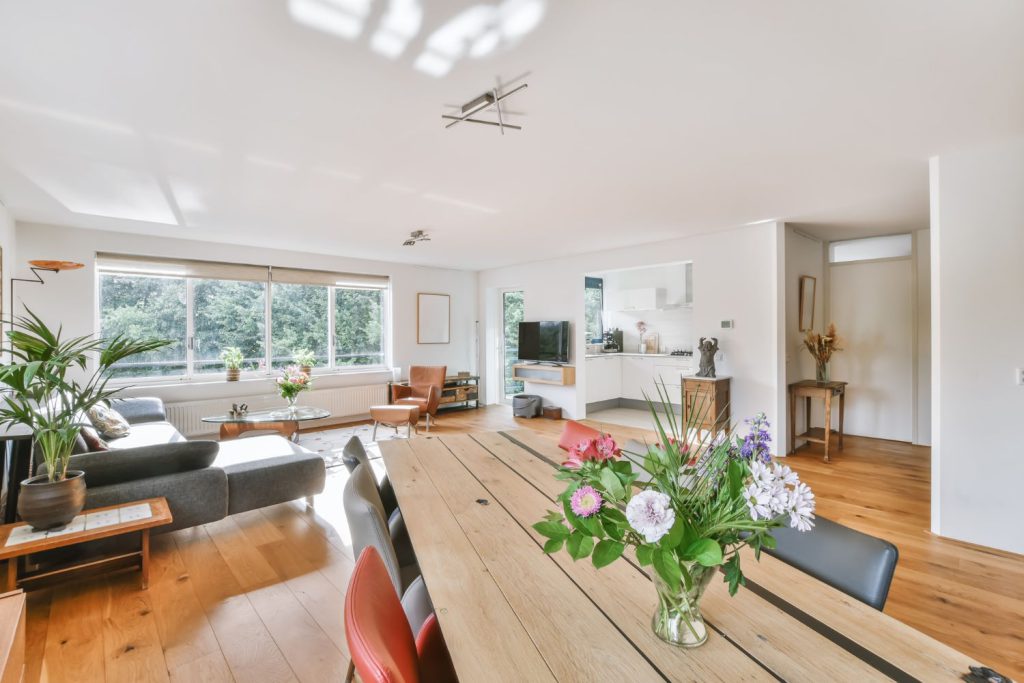 Podłogi drewniane są nie tylko praktyczne, ale także piękne